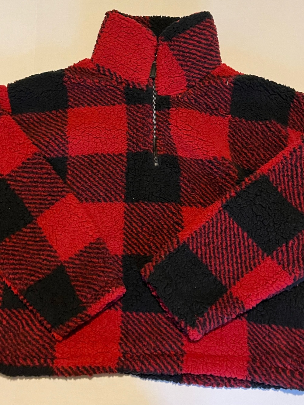 Thread Supply Sherpa Size L
Red & Black Plaid
